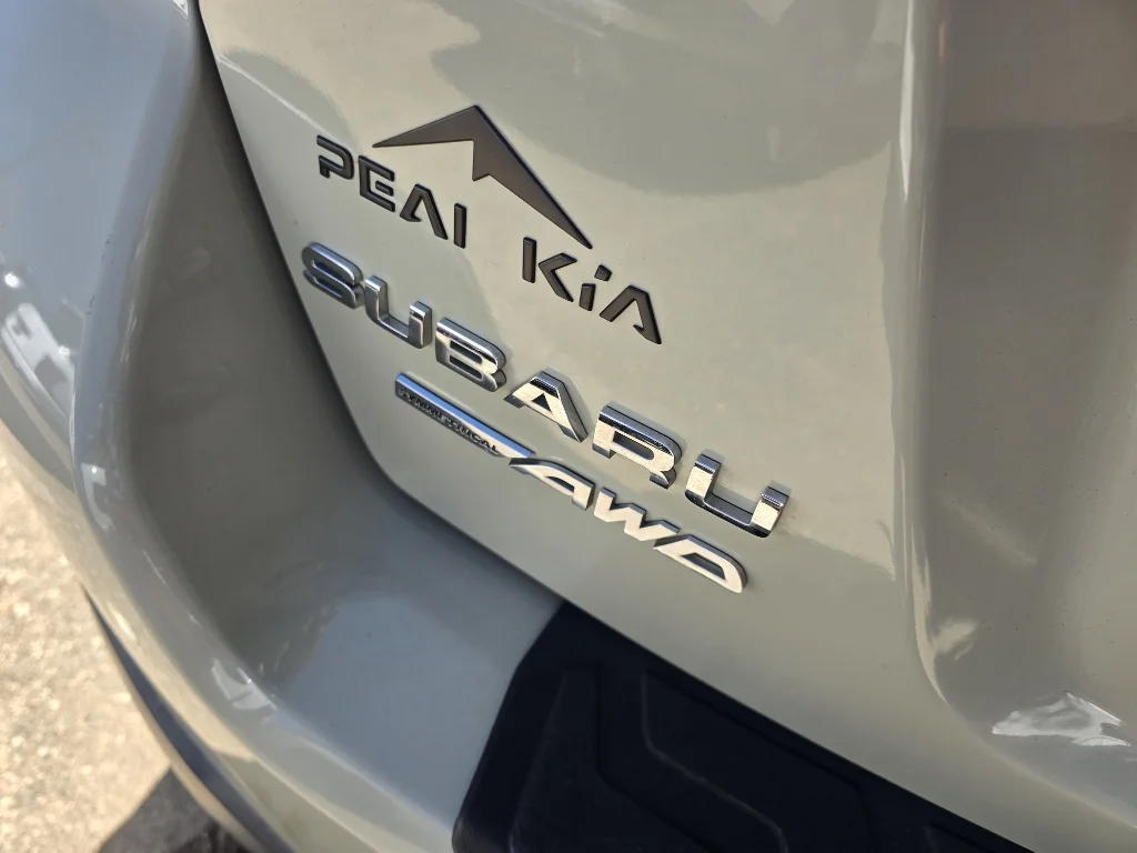 Used 2013 Desert Khaki Subaru Limited image 11