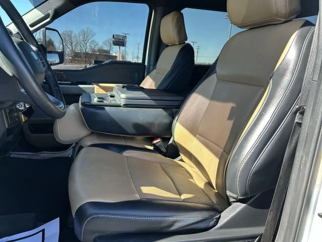 Used 2024 White Ford Lariat image 17
