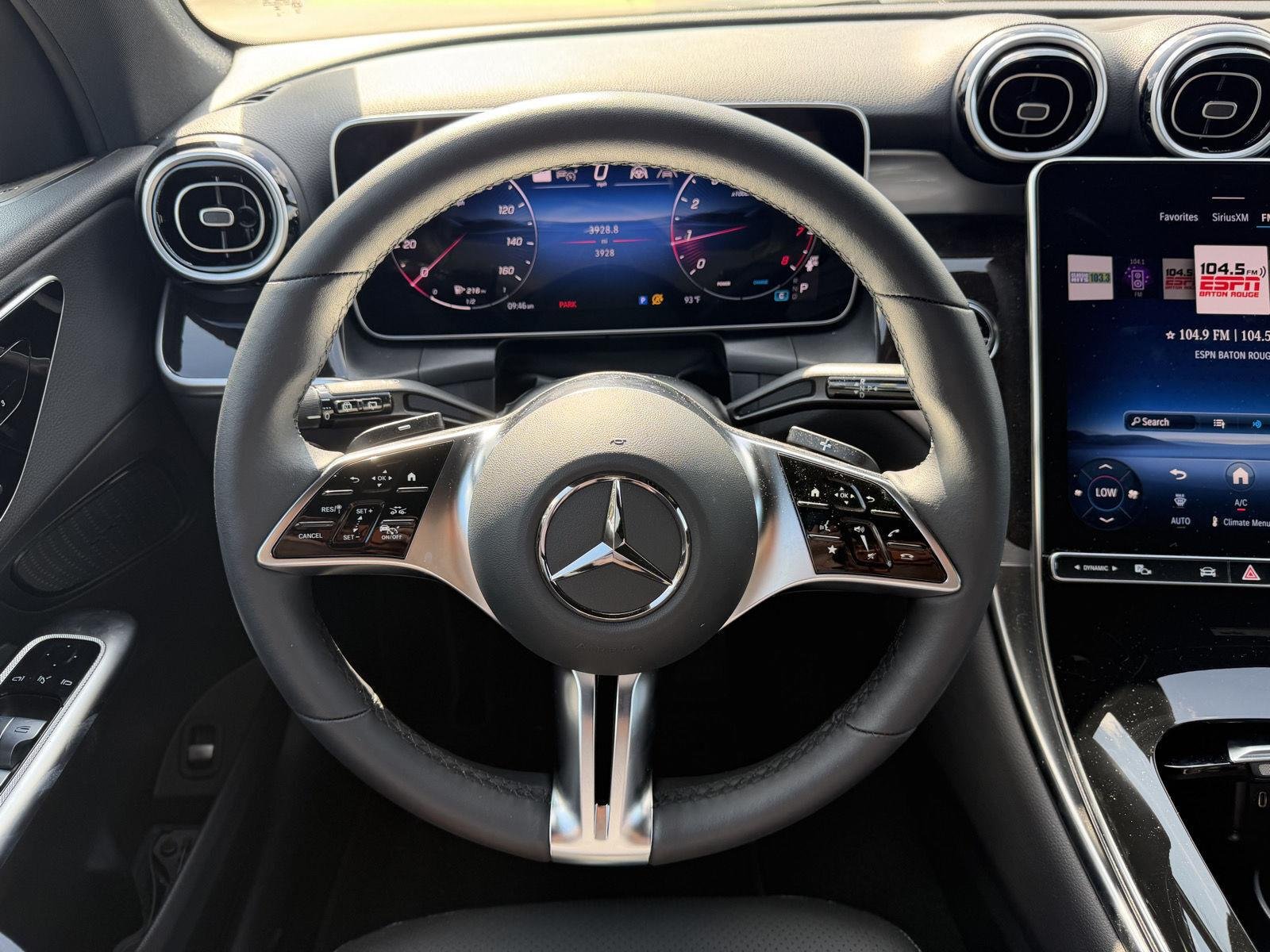 Used 2026 Verde Silver Metallic Mercedes-Benz GLC 300 image 10