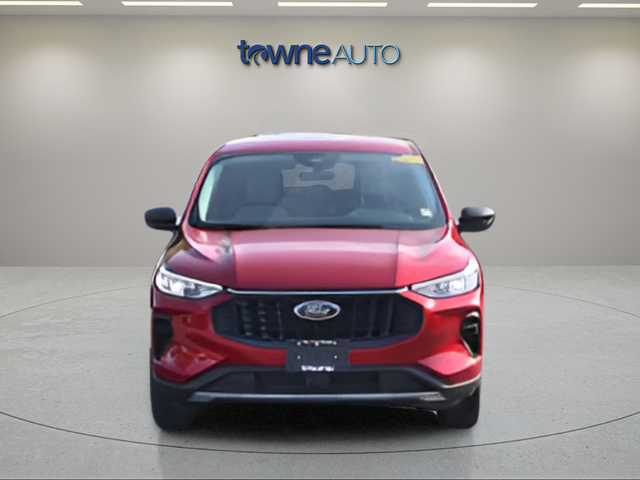 Used 2023 Red Ford Active image 7