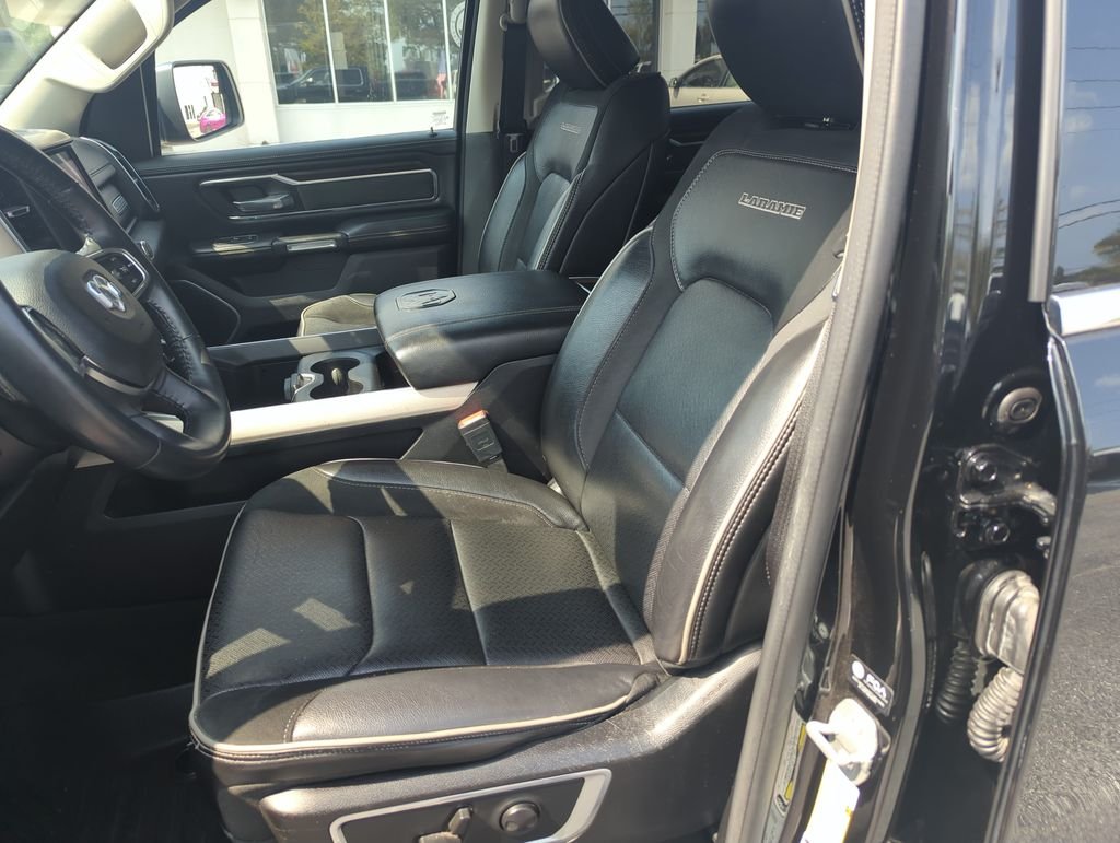 Used 2022 Black Ram Laramie image 11