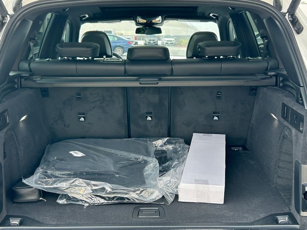 2026 BMW X5 M60i - Photo 35