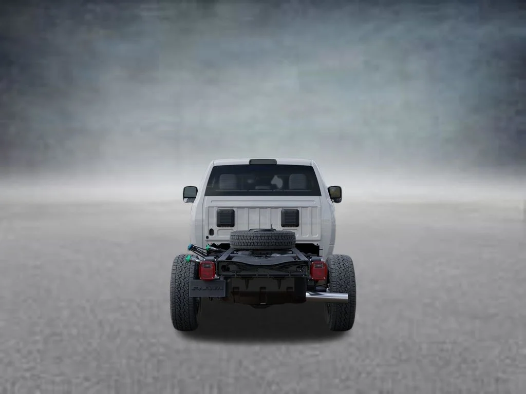 2025 RAM 3500 Chassis Tradesman - Photo 7