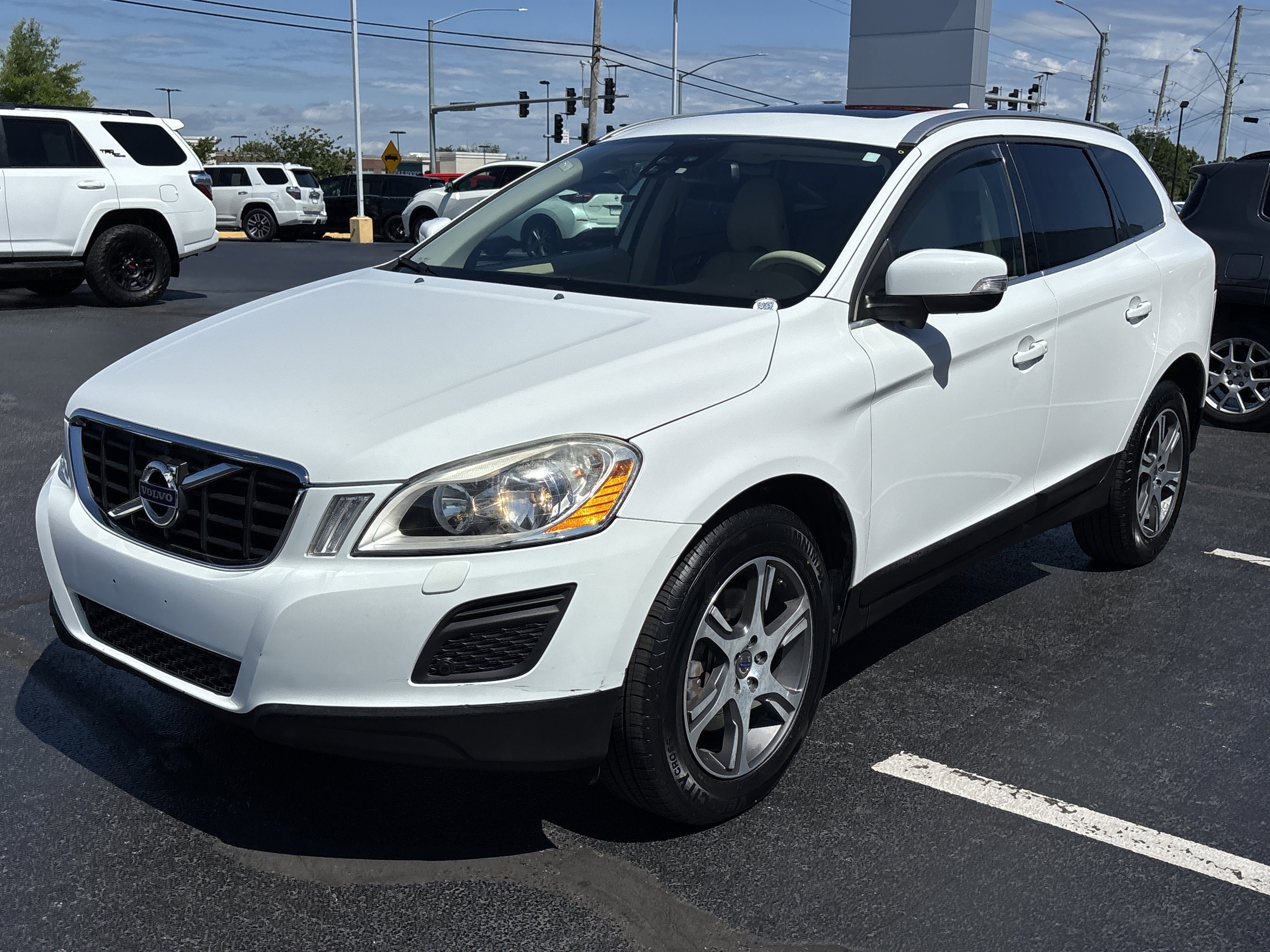Used 2011 Ice White Volvo 3.0T AWD image 11