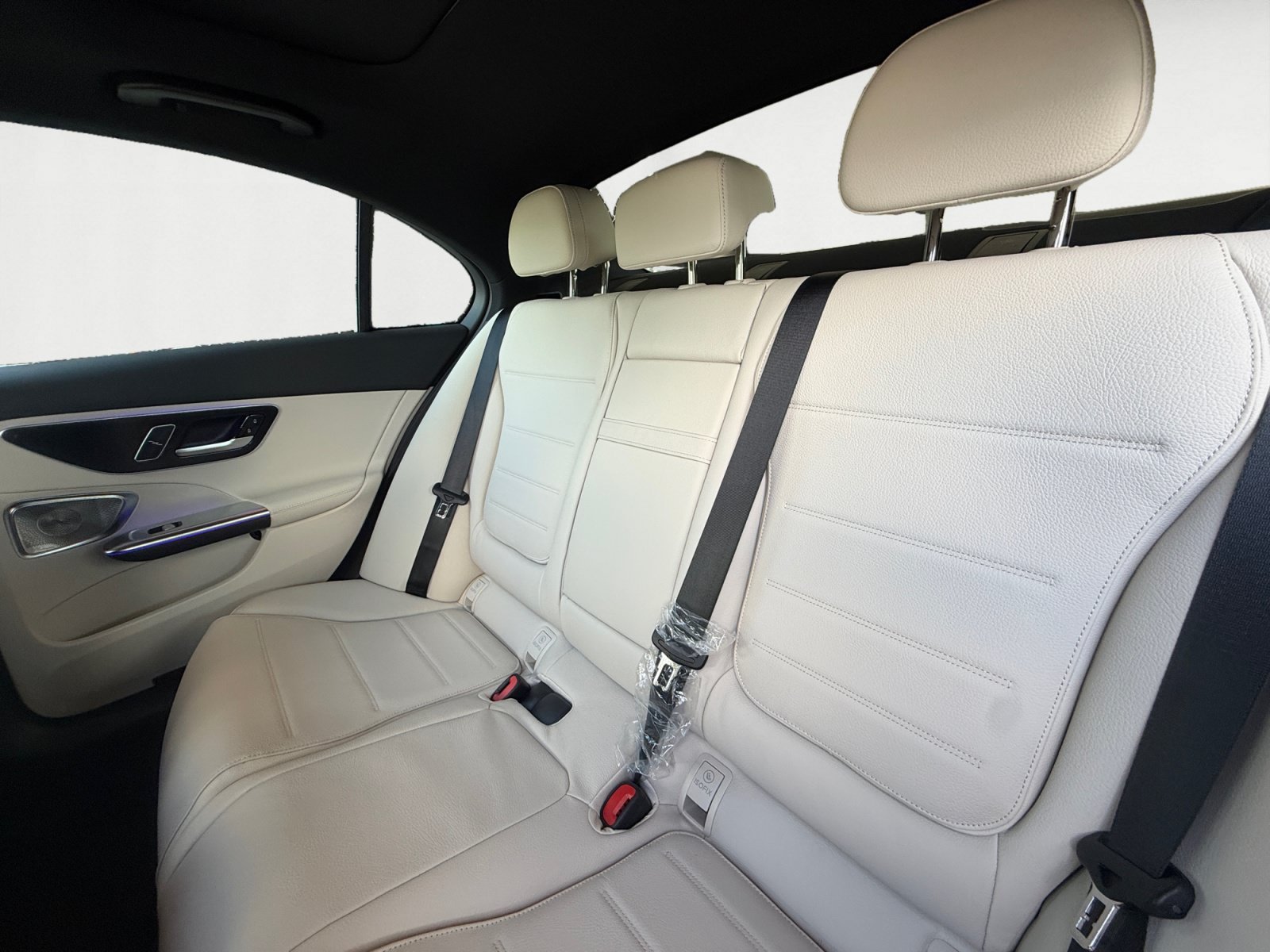 New 2026 MANUFAKTUR exclusive graphite grey magno Mercedes-Benz C 300 image 38