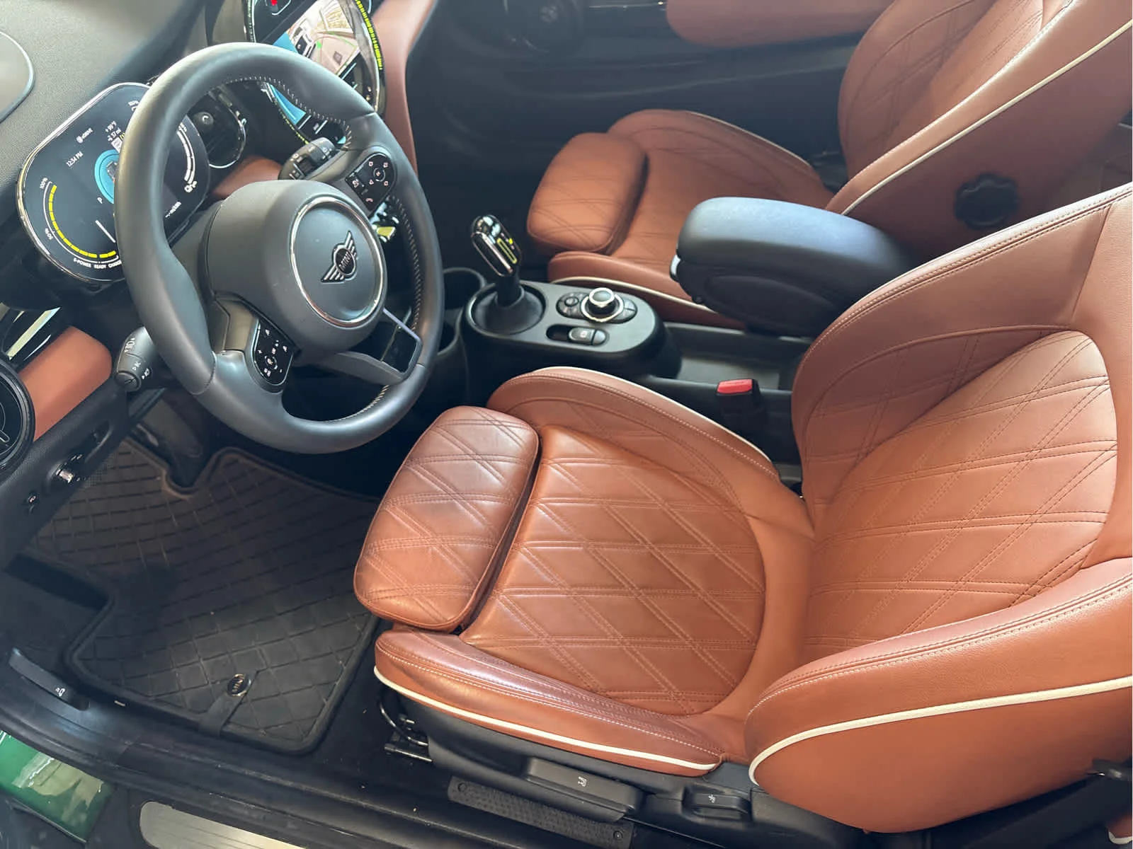 Used 2024  MINI Cooper SE image 10