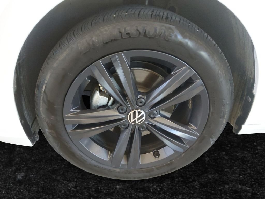 Used 2023  Volkswagen 1.5T SE image 27