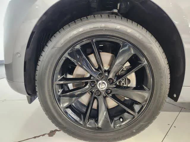 2026 Jaguar F-Pace R-Dynamic S - Photo 8