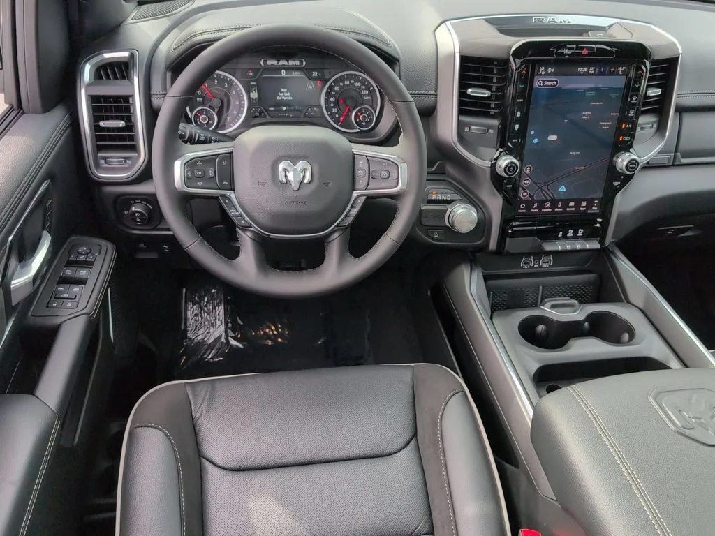 New 2026 Ivory White Tri-Coat Pearl-Coat Exterior Paint RAM Laramie image 22