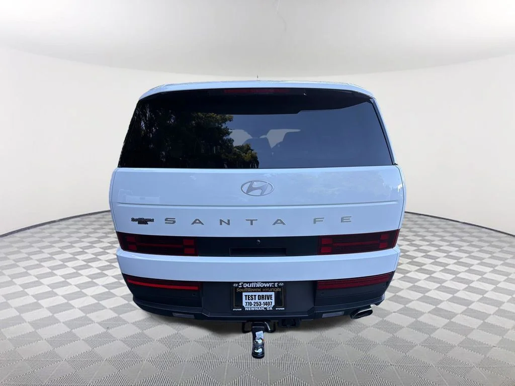 Used 2025 White Hyundai SE image 6