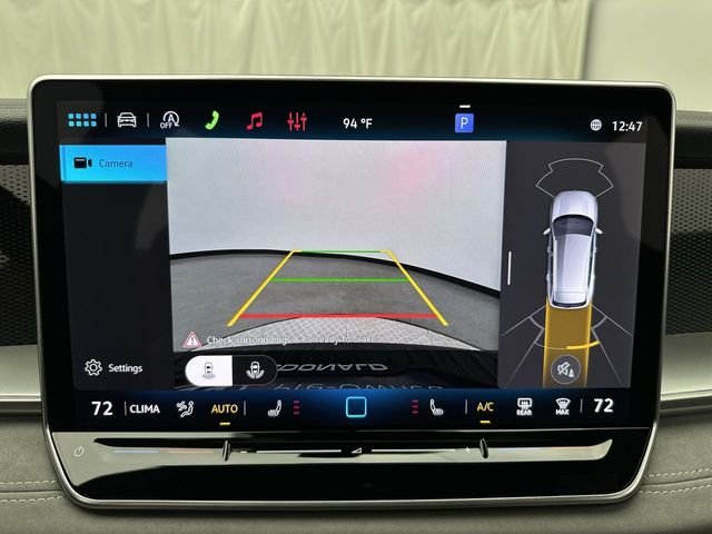 Certified Used 2026 Green Volkswagen SE R-Line Black image 17