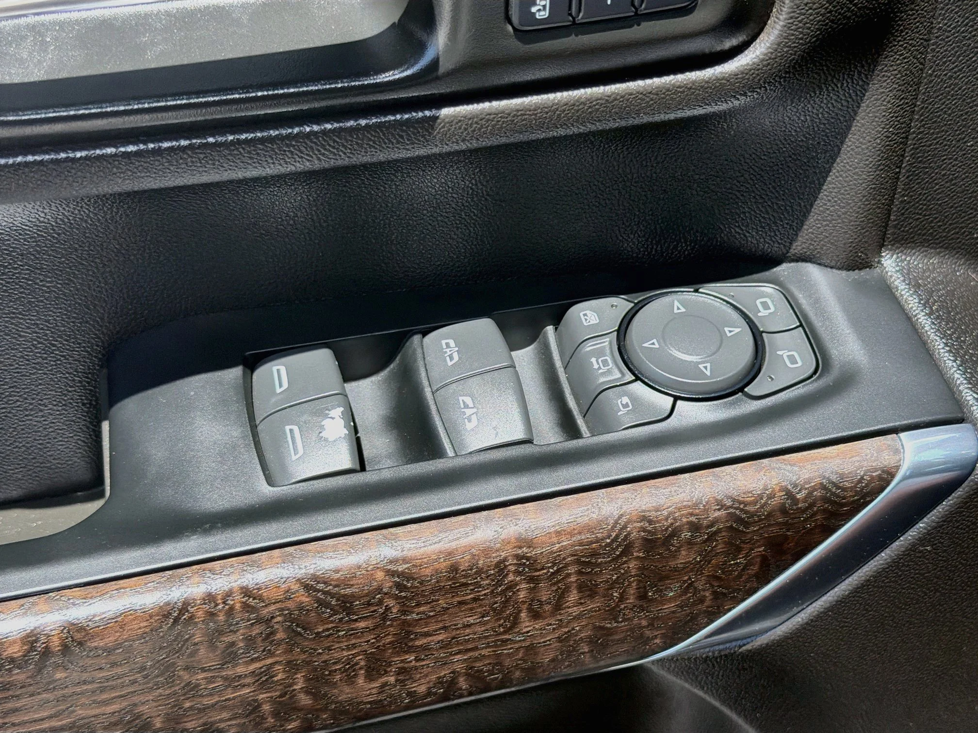 Used 2023 Ebony Twilight Metallic GMC Denali image 22