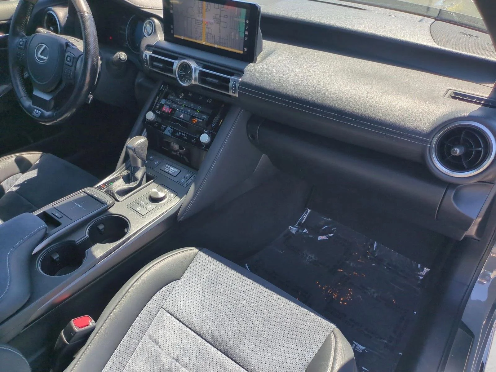 Certified Used 2022 Incognito Lexus IS 500 F SPORT Performance Launch E image 23