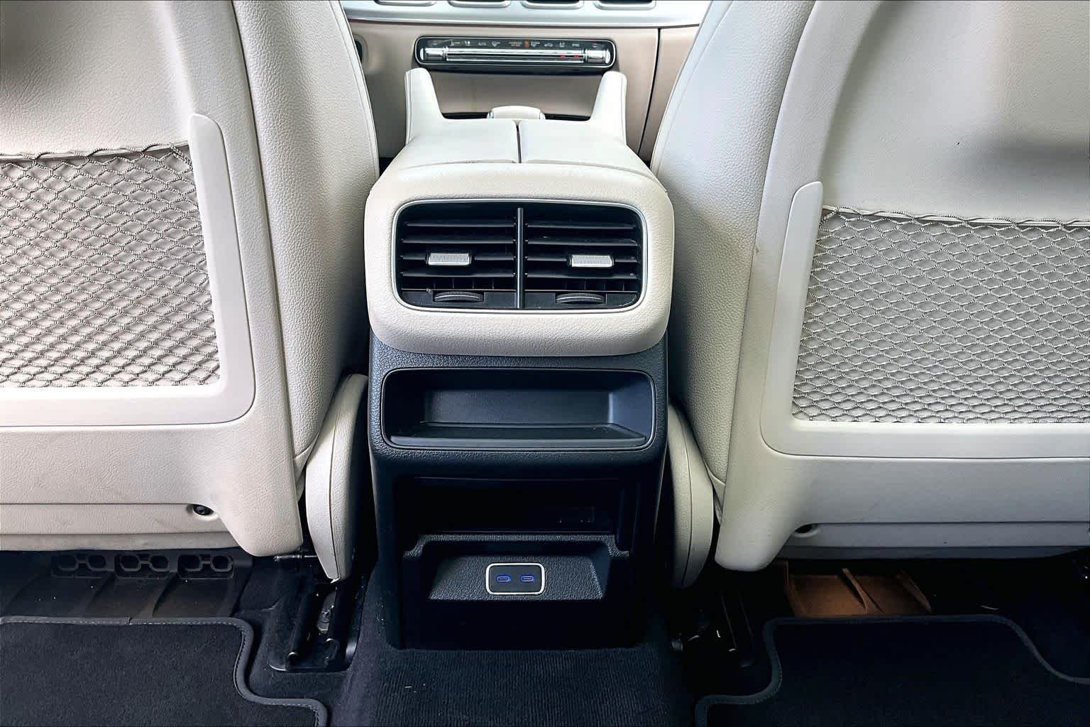Used 2025 Polar White Mercedes-Benz GLE 350 image 34