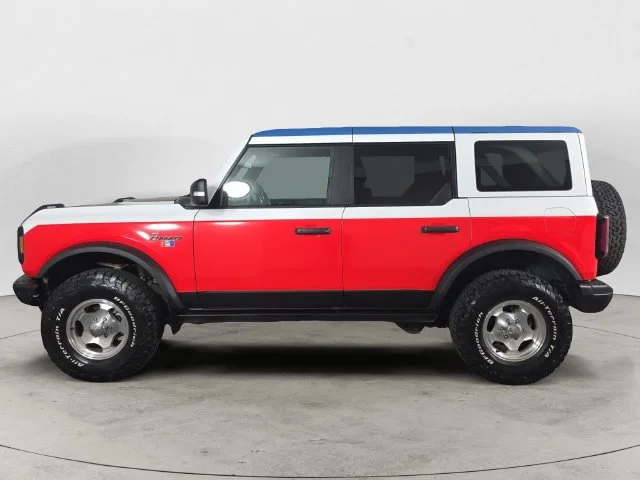 Used 2022 Oxford White Ford Badlands image 8