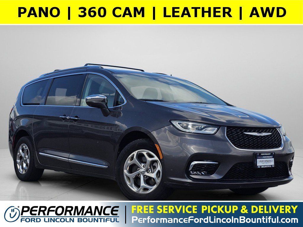 2021 Chrysler Pacifica Limited's photo
