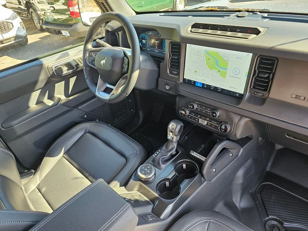 New 2025 Azure Gray Metallic Tri-Coat Ford Badlands® image 11