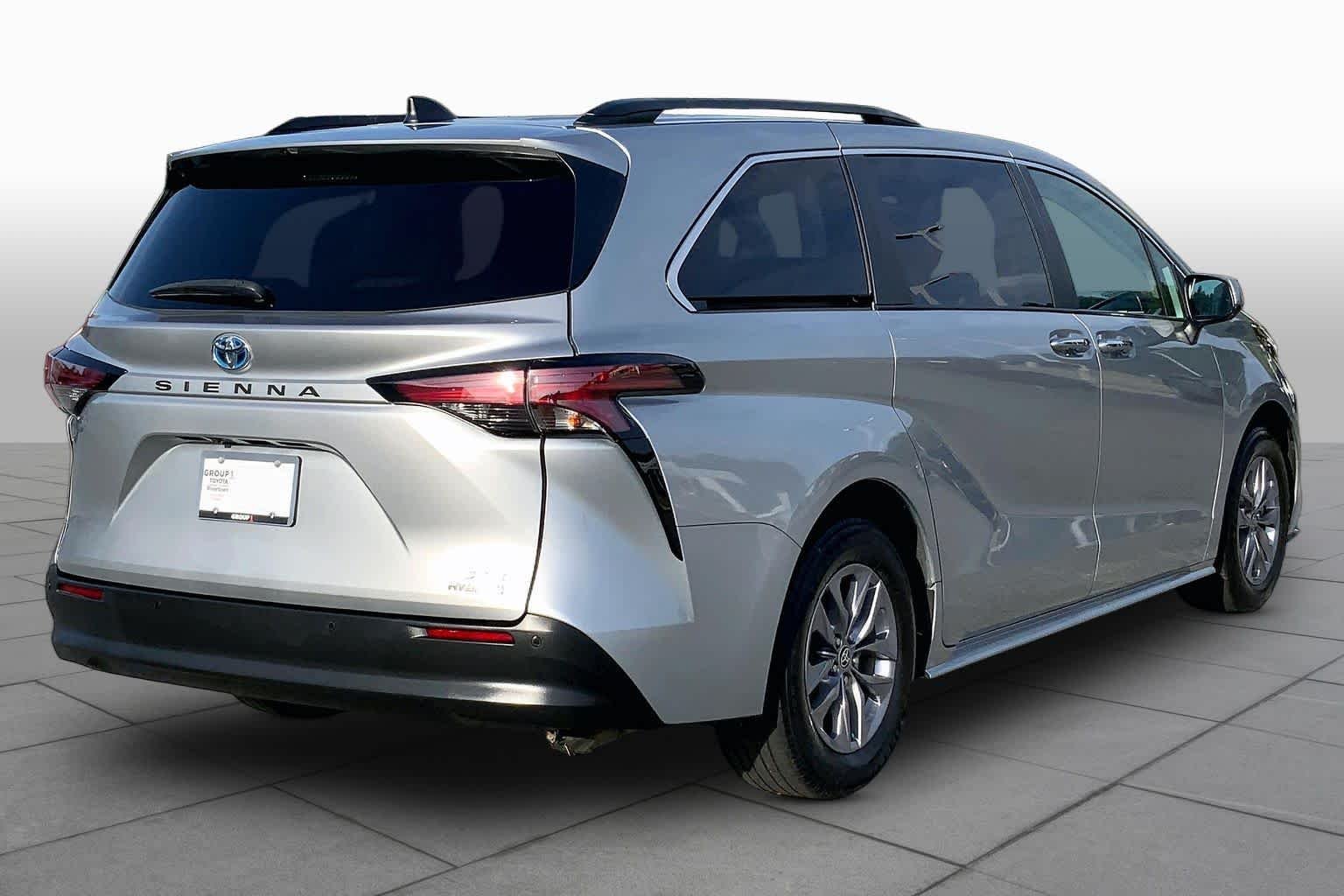 Used 2022 Celestial Silver Metallic Toyota XLE image 13