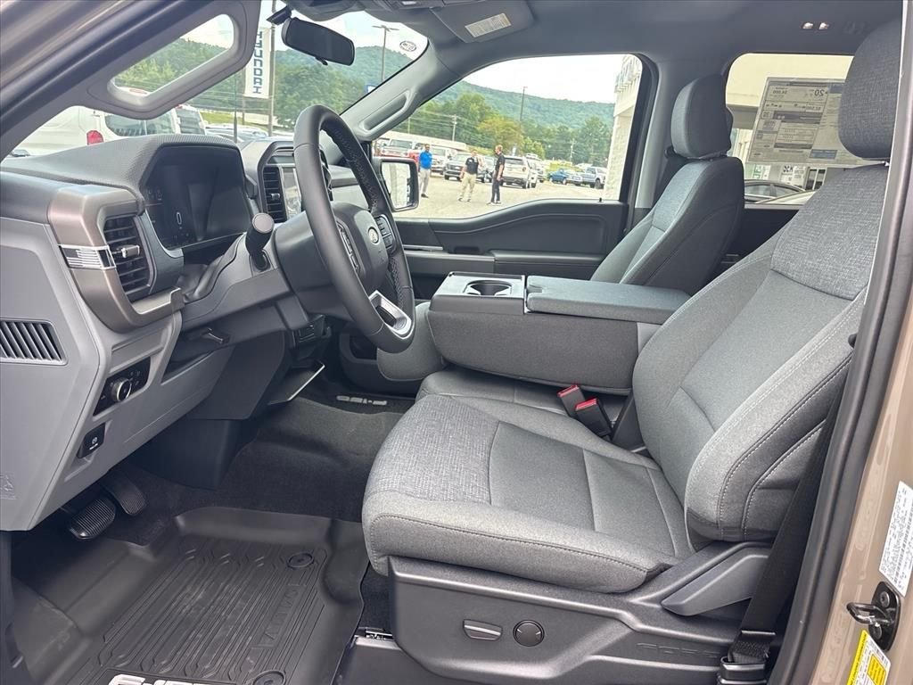 New 2026 Marsh Gray Ford XLT image 9
