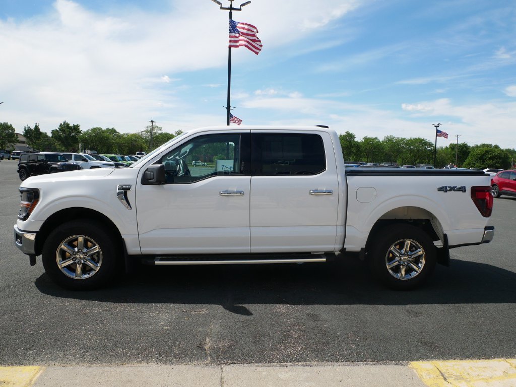 Used 2024 White Ford XLT image 5