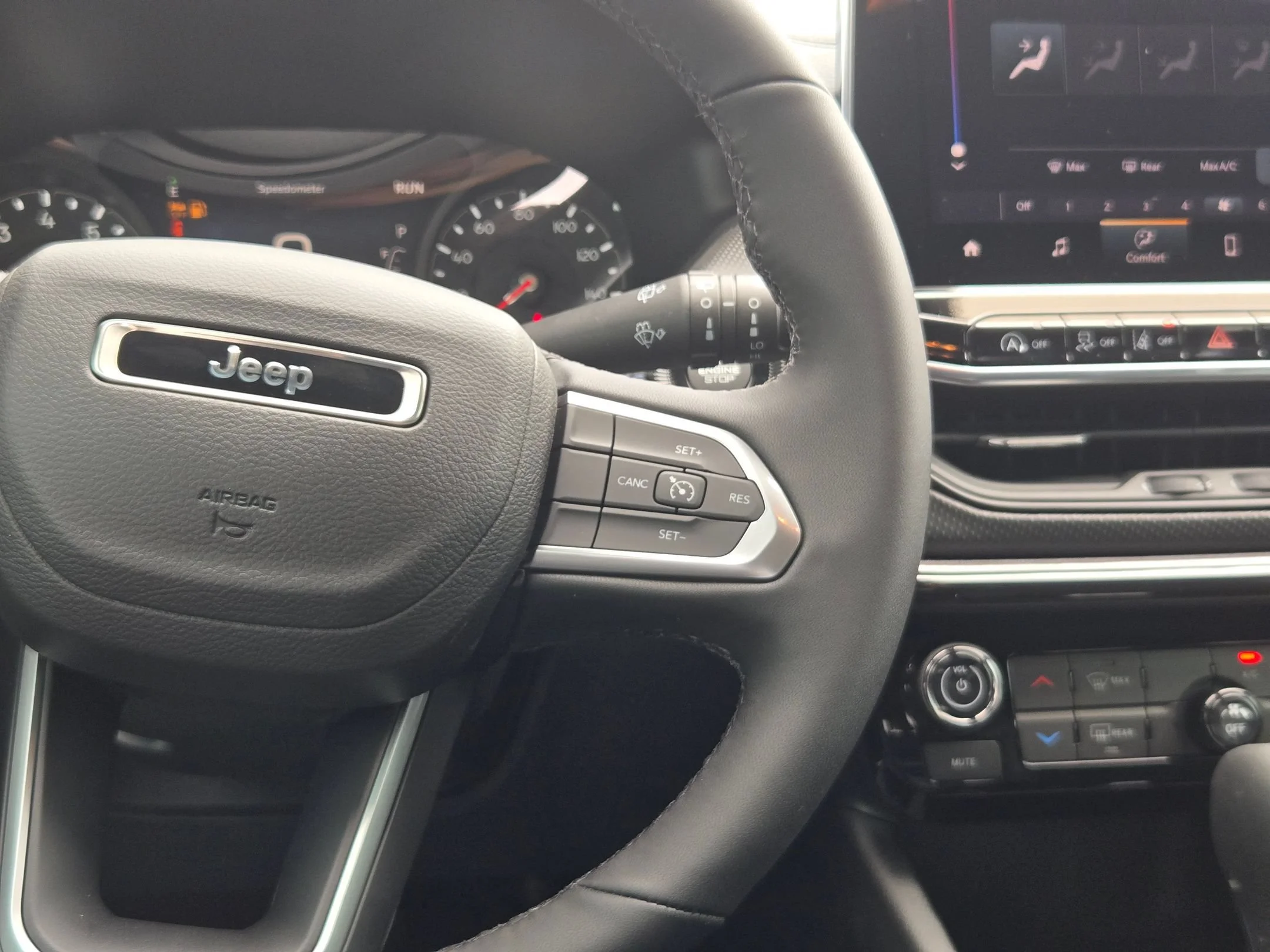 New 2026 Hydro Blue Pearlcoat Jeep Latitude image 20