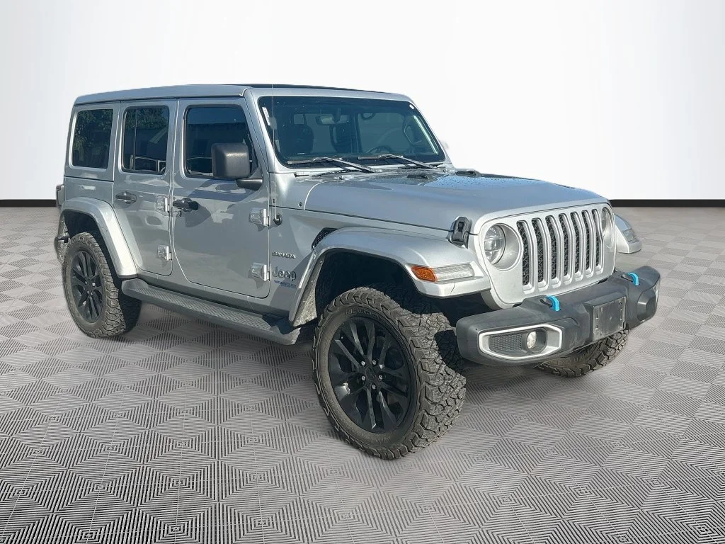 Used 2022 Silver Jeep Unlimited Sahara 4xe image 4