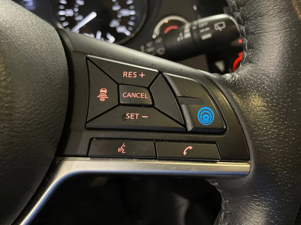 Used 2020 Gun Metallic Nissan SL image 16
