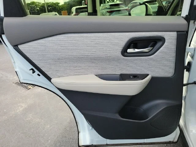 Certified Used 2023 White Nissan SV image 10