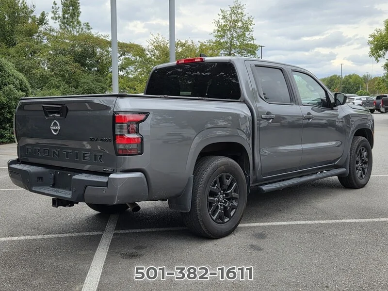 Used 2023 Gun Metallic NISSAN CREW CAB 4X4 SV AUTO *LTD AVAIL* image 5