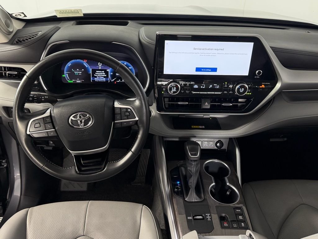Used 2024 Magnetic Gray Metallic Toyota Platinum image 12