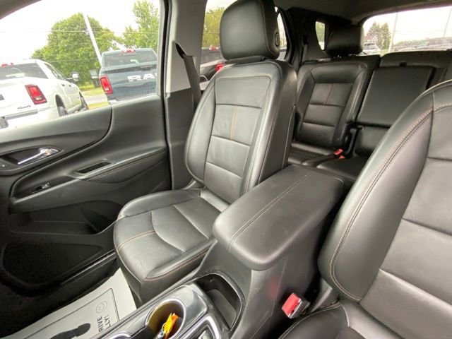 Used 2022 White Chevrolet Premier image 13