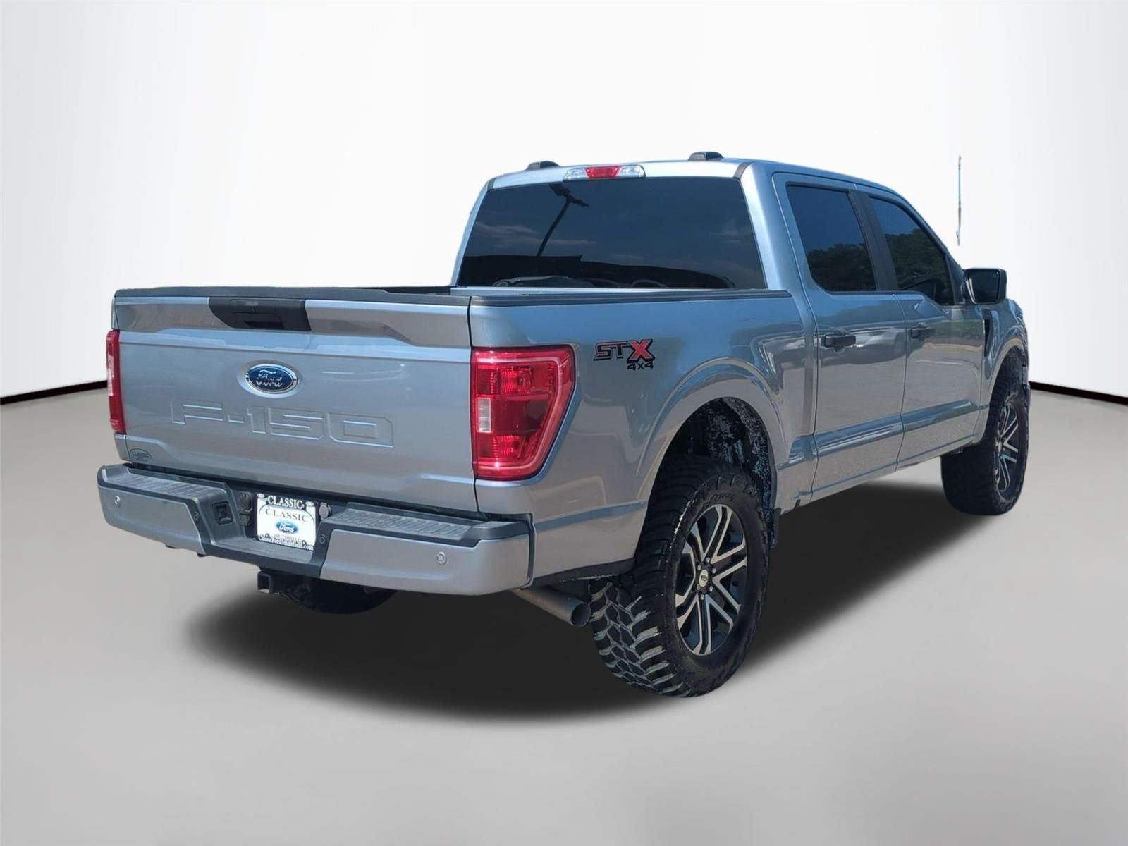 Used 2023 Iconic Silver Ford XL image 5