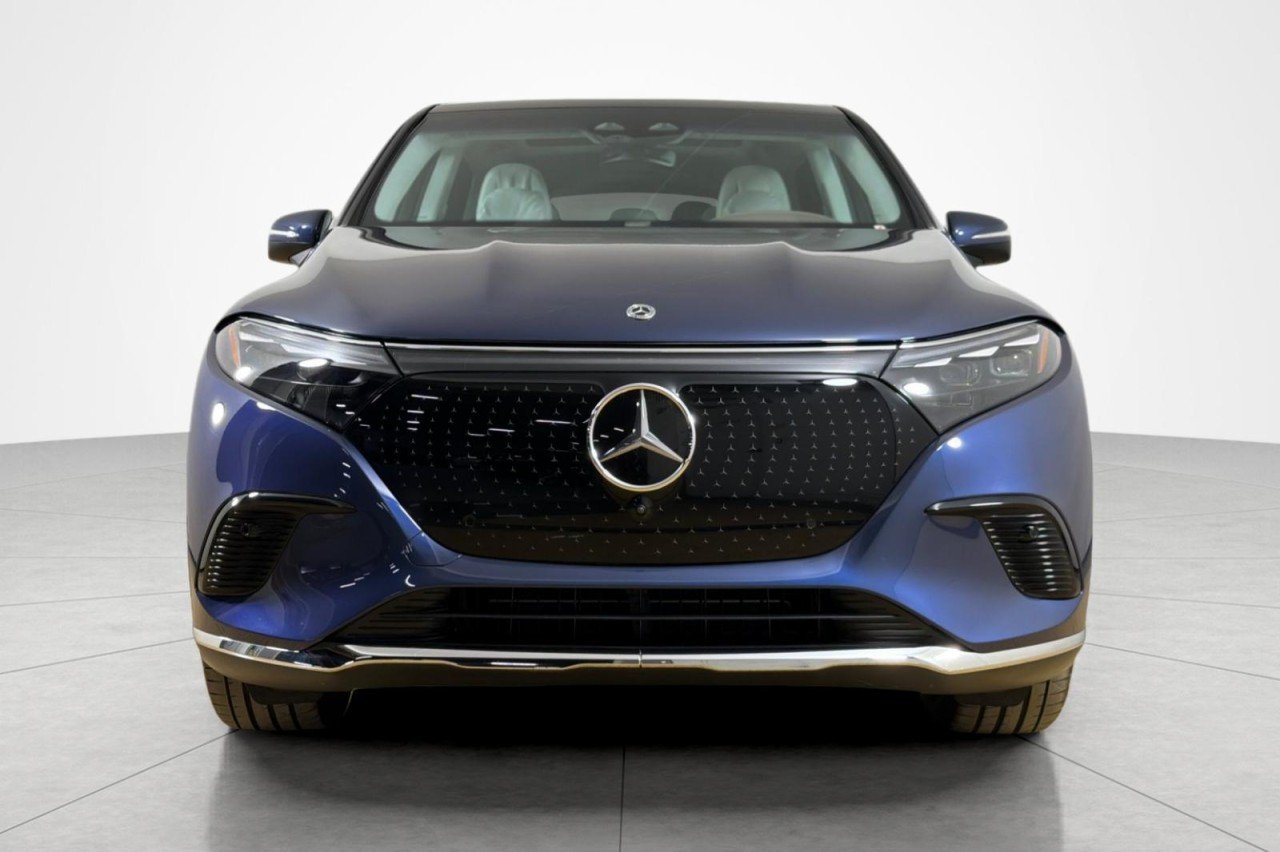 Certified Used 2024 Twilight Blue Metallic Mercedes-Benz EQS 450+ image 8