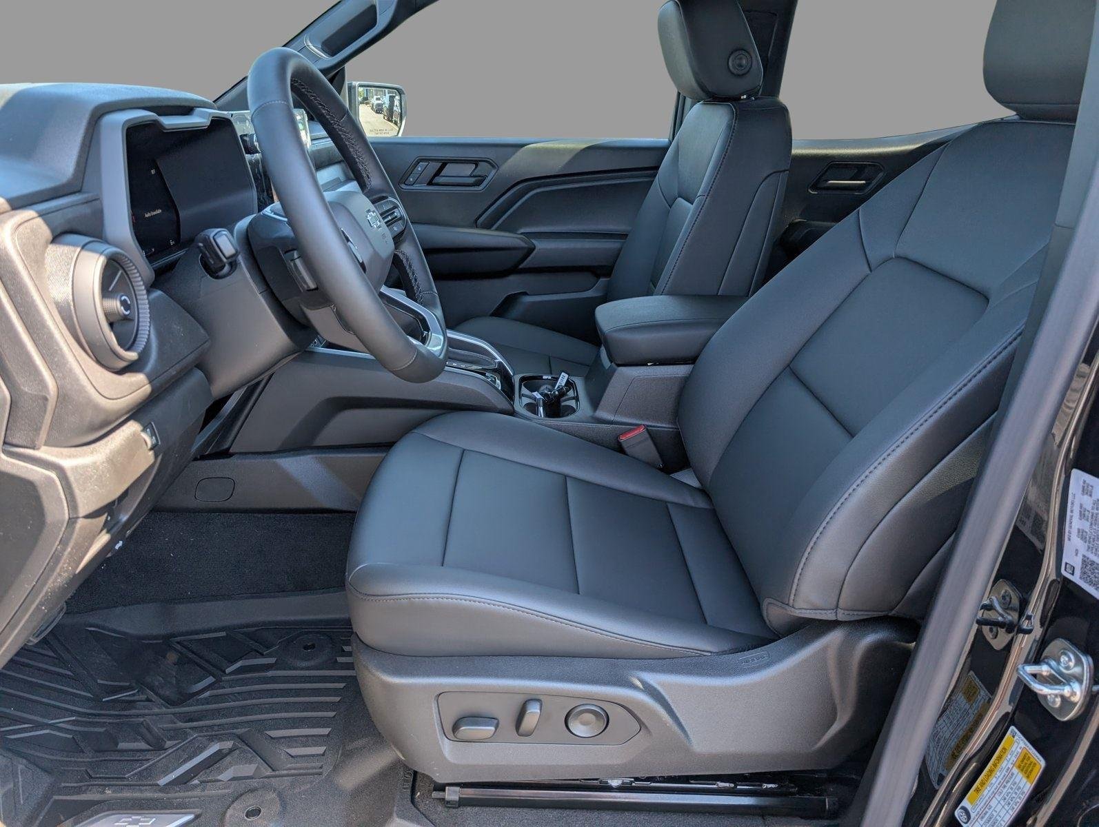 2026 Chevrolet Colorado Trail Boss - Photo 12