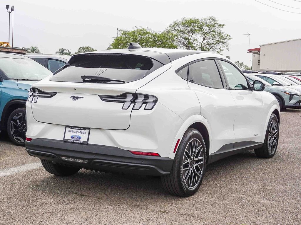 New 2026 Star White Metallic Tri-coat Ford Premium image 6