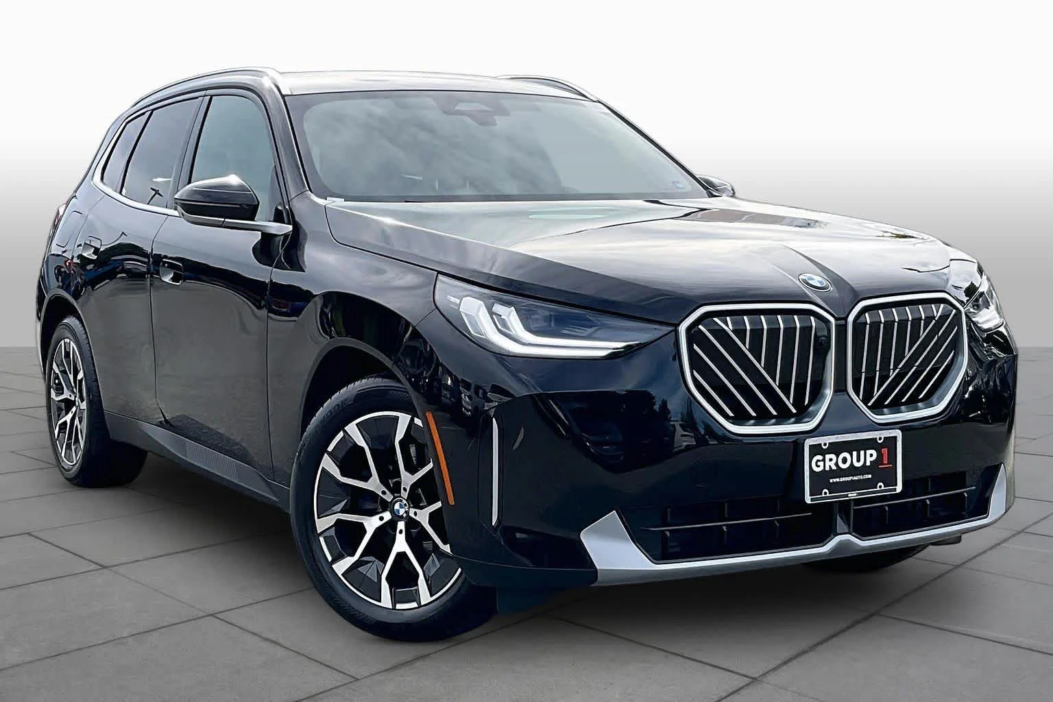 New 2026 Black Sapphire Metallic BMW 30 xDrive image 2