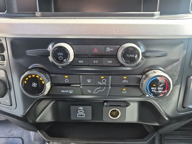 2025 Ford F-350 Super Duty Chassis Cab XL - Photo 17