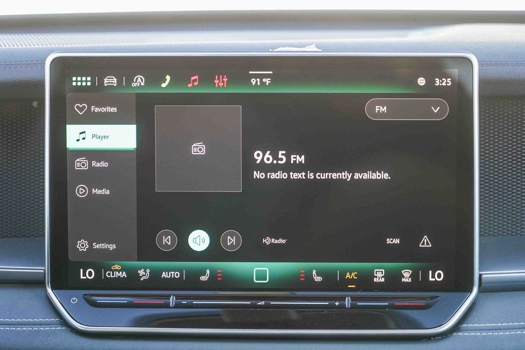 2026 Volkswagen Tiguan SE - Photo 14