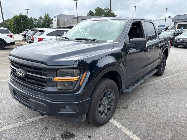 Certified Used 2025 Antimatter Blue Metallic Ford XLT image 2