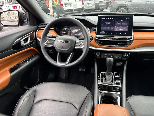 Used 2024 Gray Jeep Limited image 10