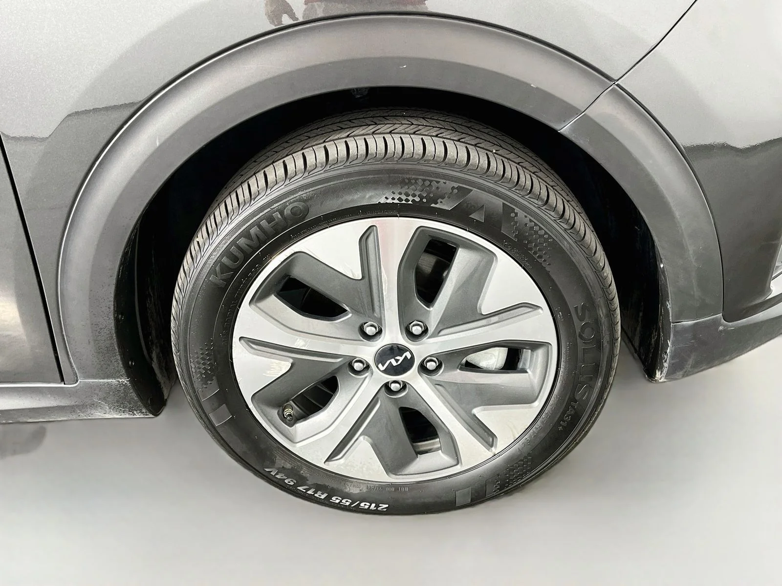 Used 2022 Gray Kia EX image 36