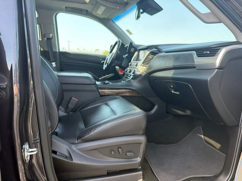 Used 2018 Gray Chevrolet LT image 9