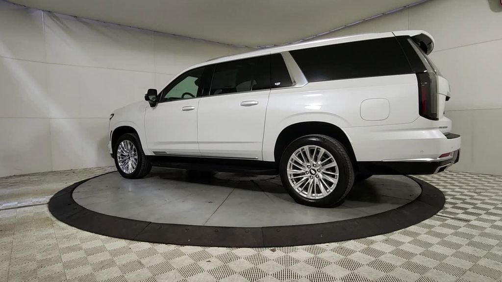 Used 2025 White Cadillac Premium image 4