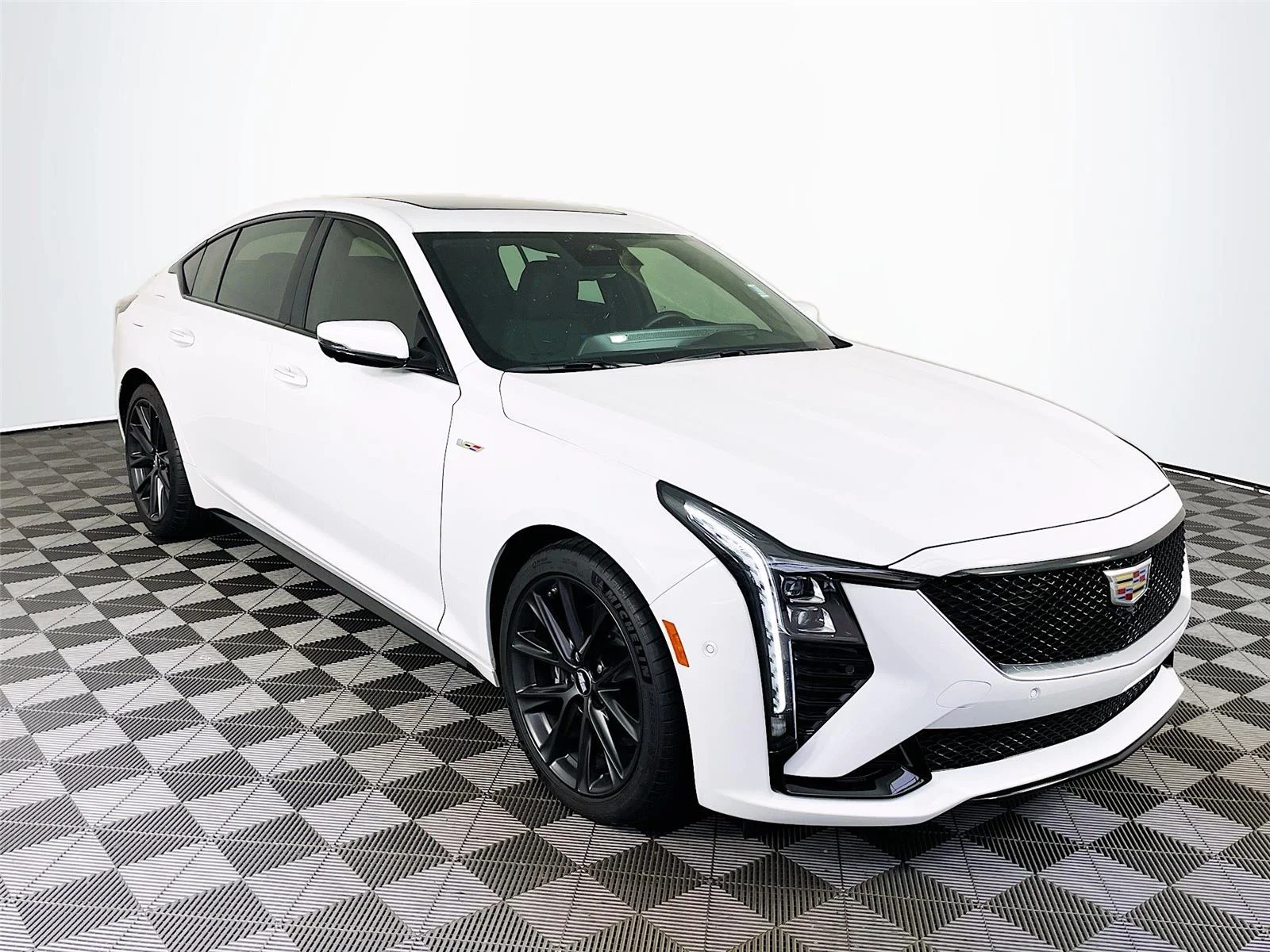 2025 Cadillac CT5 V-Series's photo