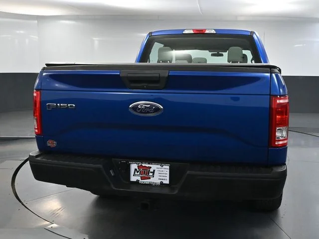 Used 2017 Blue Ford XL image 7