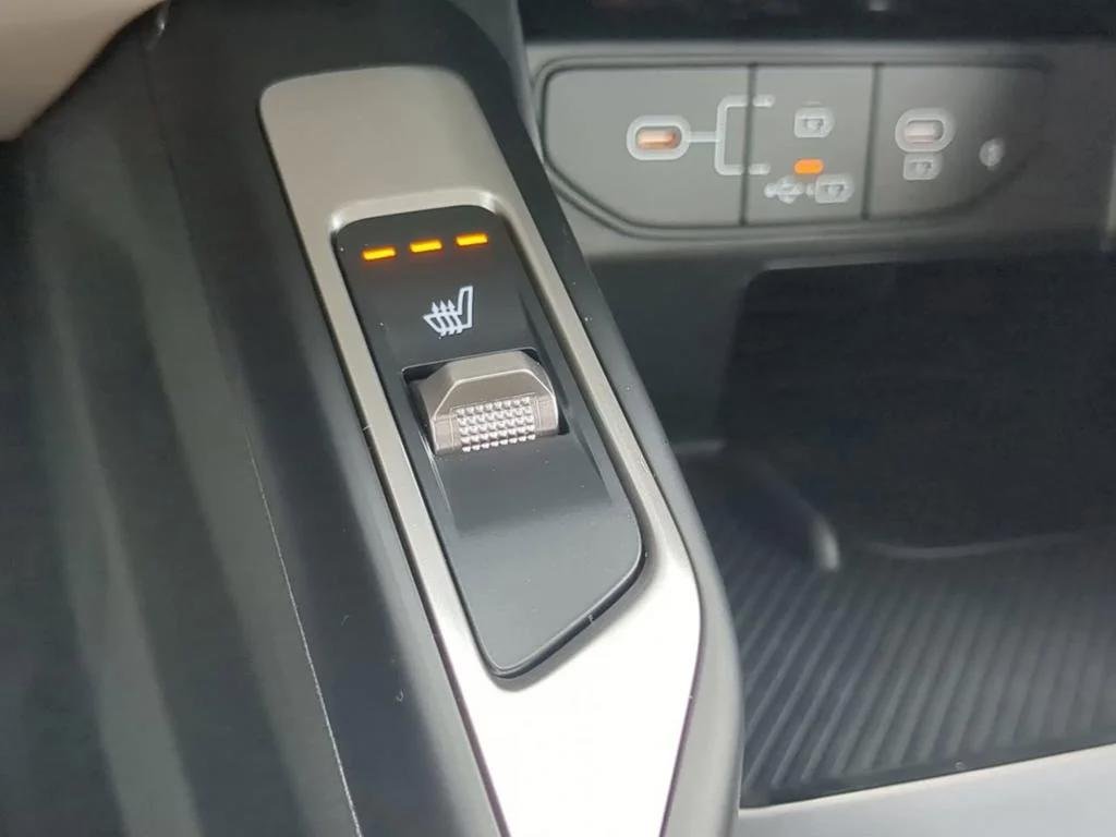 2026 Kia Sorento EX - Photo 27
