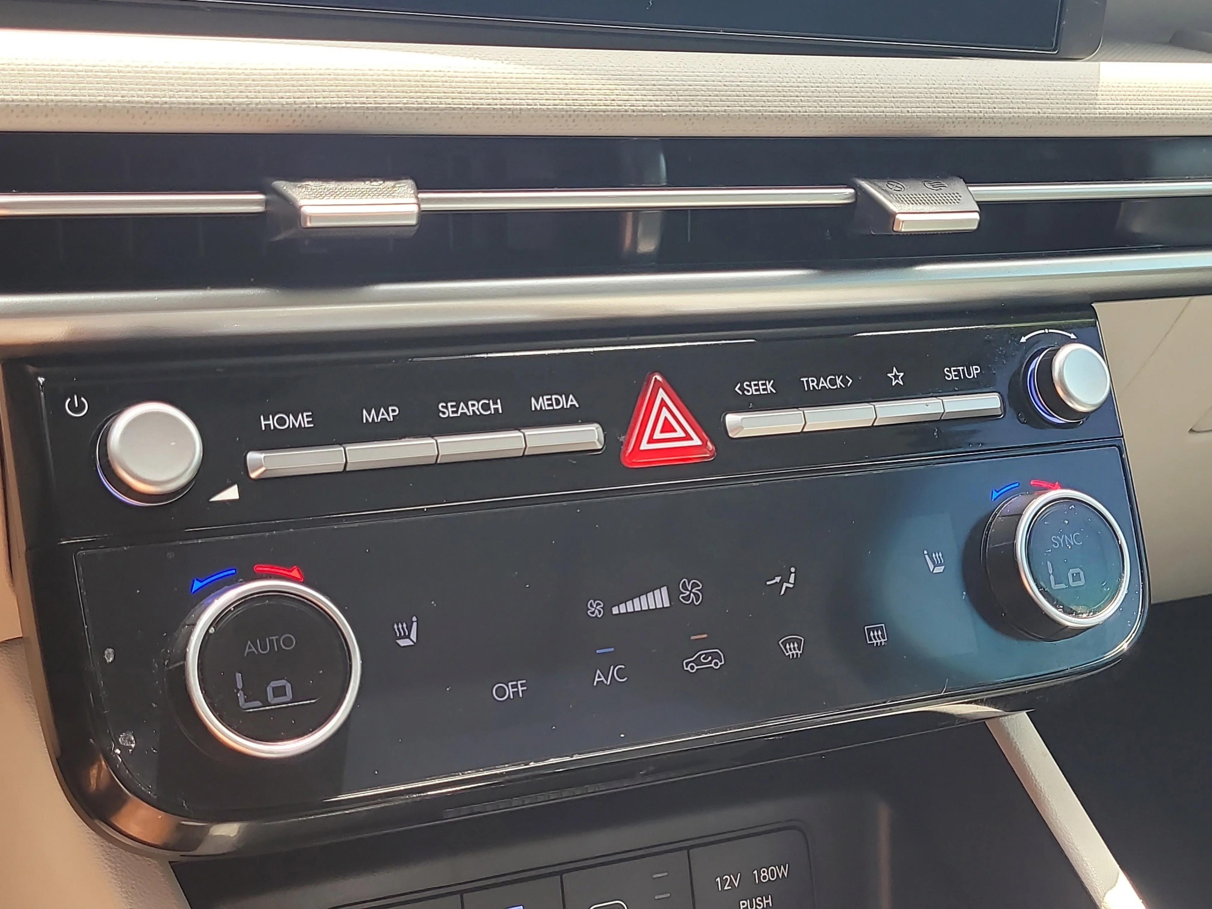 Used 2025 Phantom Black Hyundai SEL Convenience image 26
