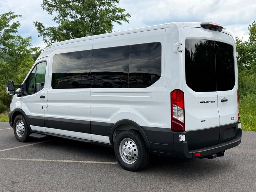 New 2026 Oxford White Ford Passenger Van XL image 20