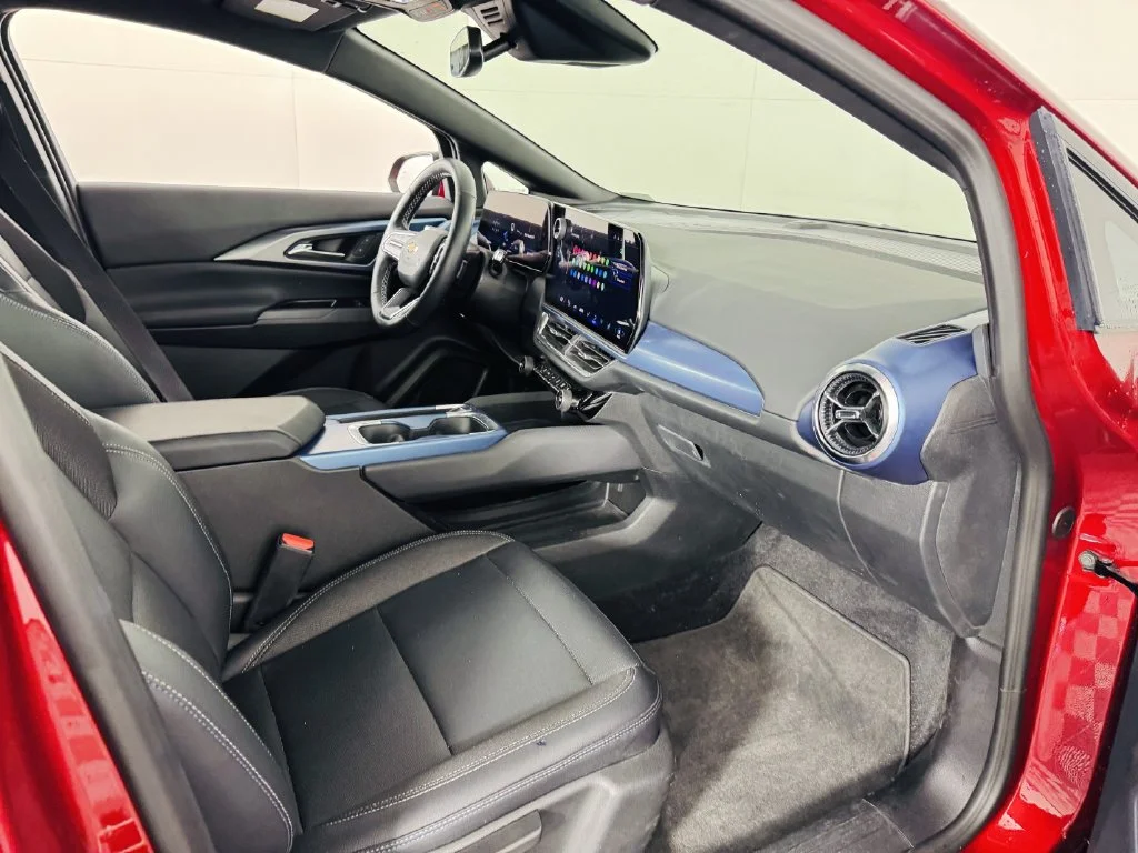 Used 2024 Red Chevrolet LT image 28
