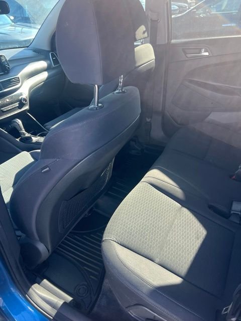 Used 2019 Blue Hyundai SE image 6